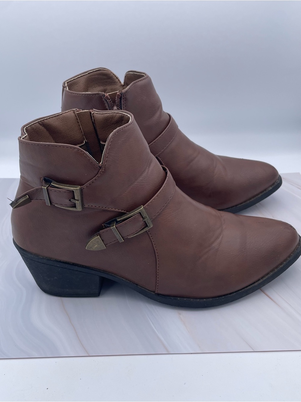 Brown Faux Leather Double Buckle Ankle Boots Women’s Booties Size 7.5